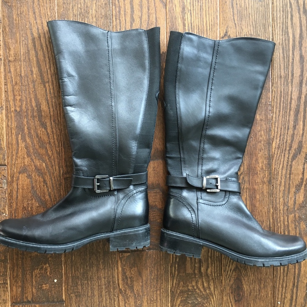 Size 8 women’s black leather boots Blondo brand.